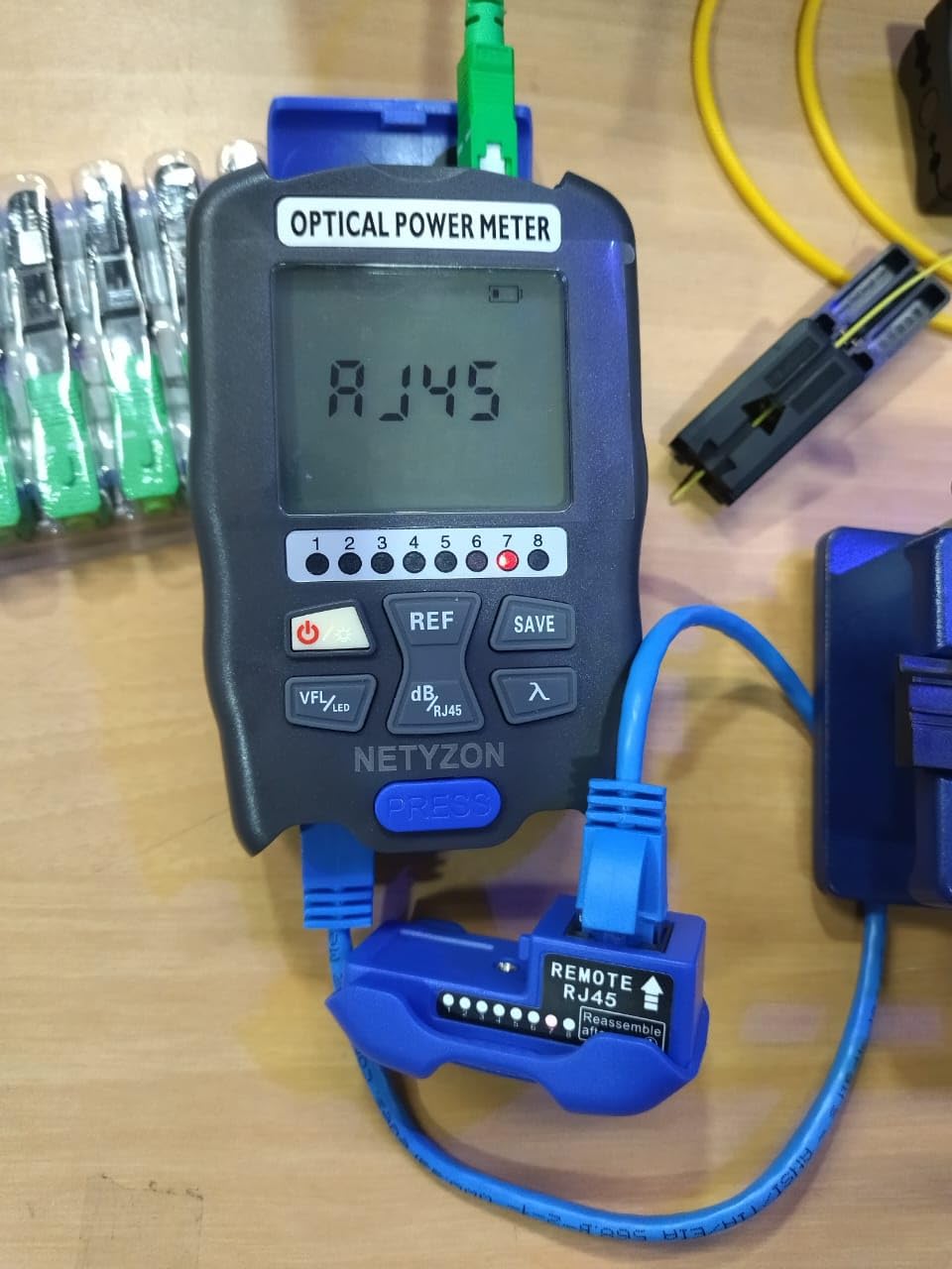 Netyzon. OPM Mini, 4in1, VFL 1-50km -50~+10dBm, Adapter FC LC. Fiber Network Cable LAN Tester, Light, USB Rechargeable, Bag,…